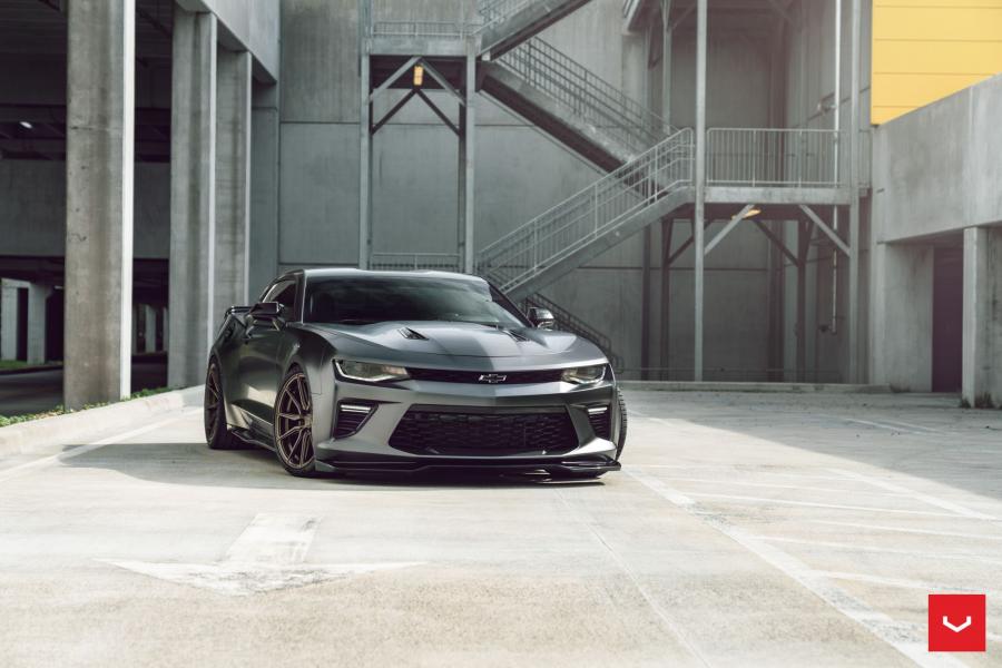  Chevrolet Camaro on Vossen Wheels (HF-3) 2019 года  (фото 2 из 16)